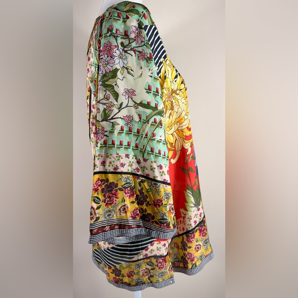Johnny Was Multicolor Floral V-Neck Silk Tunic, Size Small, NWOT - Picture 3 of 13